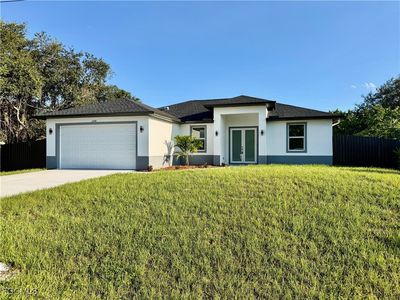 2709 Darlene Pl