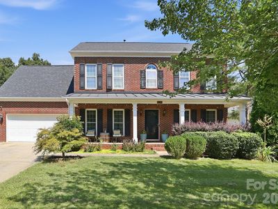 3901 Waters Reach Ln