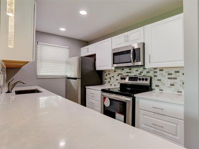 185 N High Point Blvd