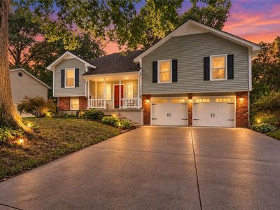 2830 S Sweet Briar Dr
