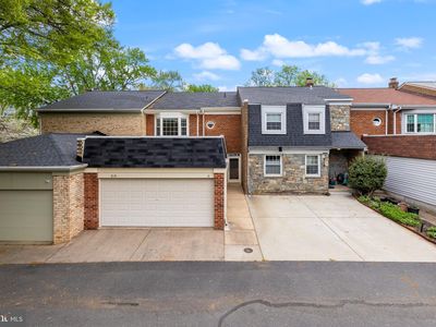 916 Moorefield Creek Rd SW