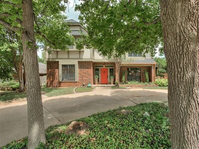 6900 Lakepointe Dr