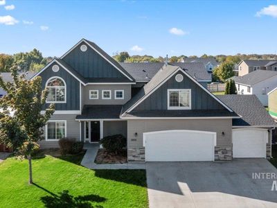 1055 S Twin Lakes Ave