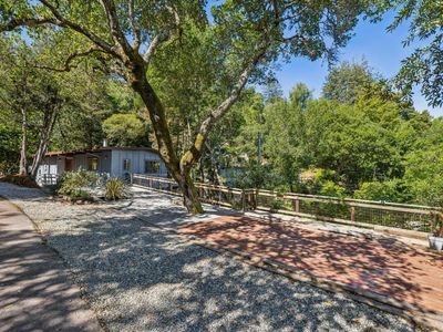 215 Bungalow Avenue