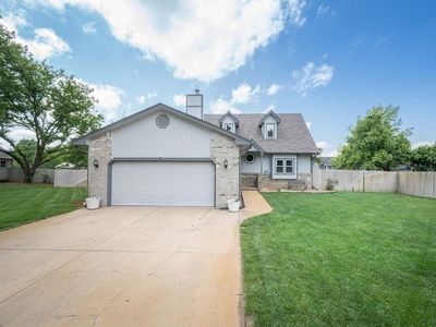 601 E Dover Dr