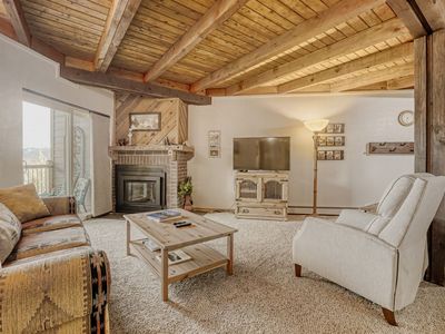 4200 Lodge Pole Cir #G2