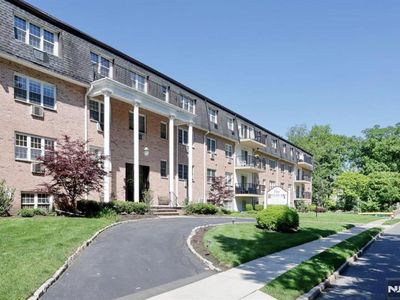 550 Fairview Ave APT 318