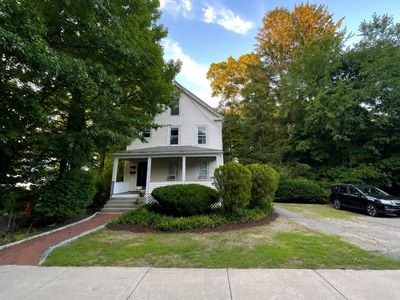 24 Esty St