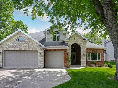 8827 Palisades Rd
