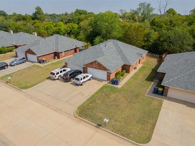 2513 2513/2515 N Keller Dr