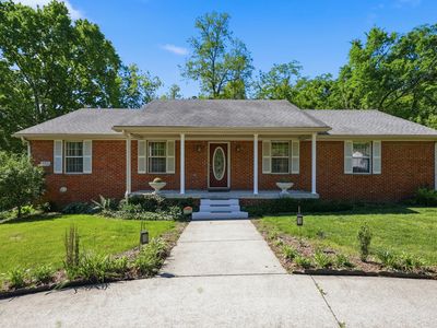 5317 Sleepy Hollow Dr