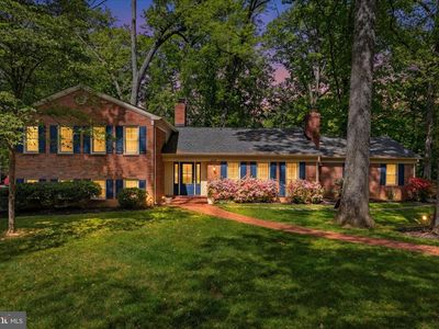 2400 Beekay Ct