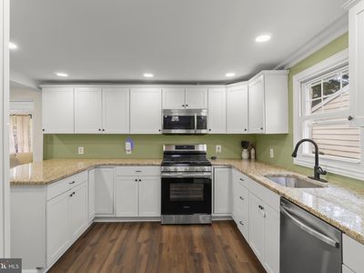 Property at 15 N Locust Ave, Marlton, NJ