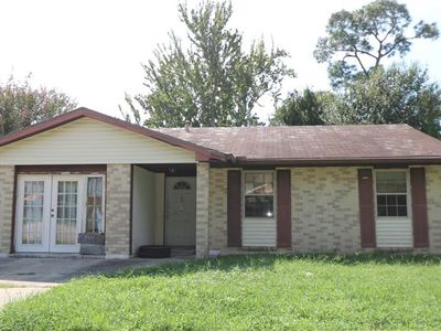 Property at 4001 California Ave, Kenner, LA