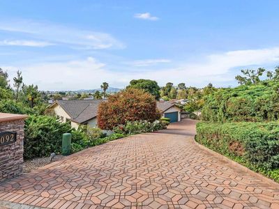 1092 Serena Way