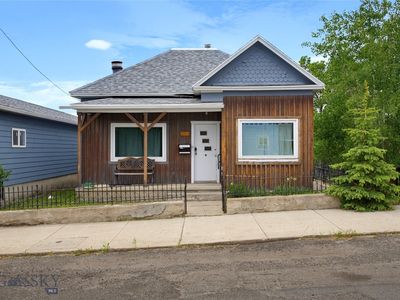 1511 N Main St