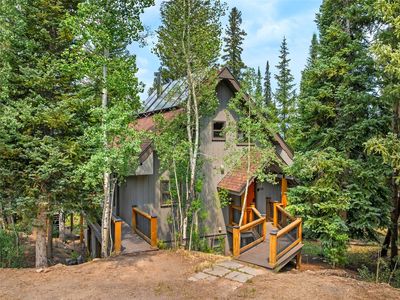 43 Ski Trail Circle