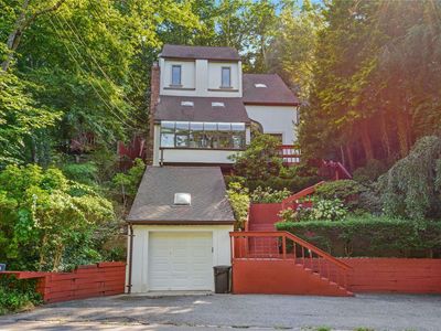 131 Waterside Avenue