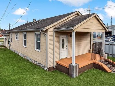 Property at 419 W Saint Bernard Hwy, Chalmette, LA