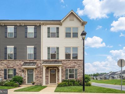 160 Lyons Creek Dr