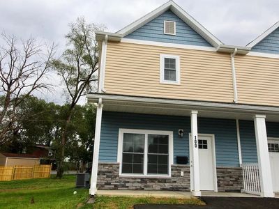 100 Suter St
