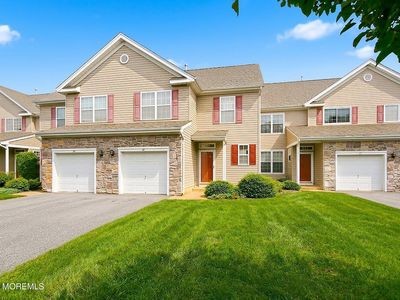 37 Manhattan Drive
