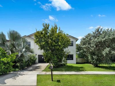 808 SW 29th St