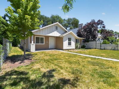 133 E Commonwealth Ave