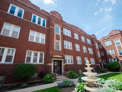 Property at 1348.5 W Estes Ave #1S, Chicago, IL