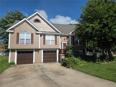 Property at 906 Rome Ct, Belton, MO