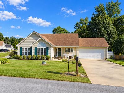 220 Winding Creek Dr