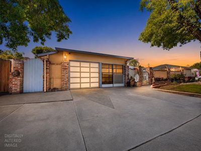 1422 Oakwood Dr