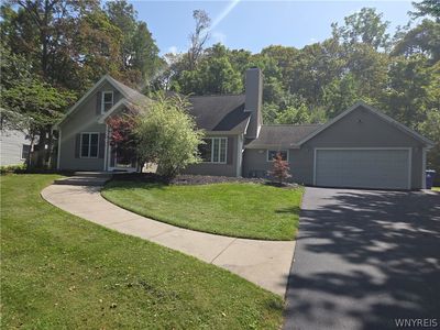 862 Hillside Dr