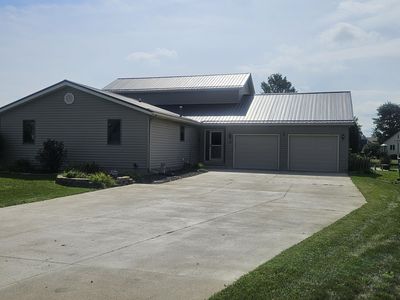 95 Southmoor Shores Dr