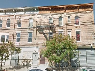 663-669 Sutter Avenue