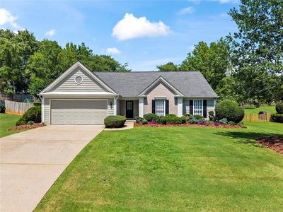 3445 Lakeheath Dr