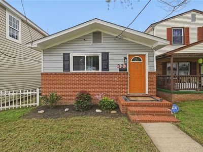 323 Pine Ave