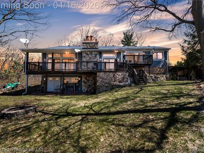 3525 Whitfield Dr