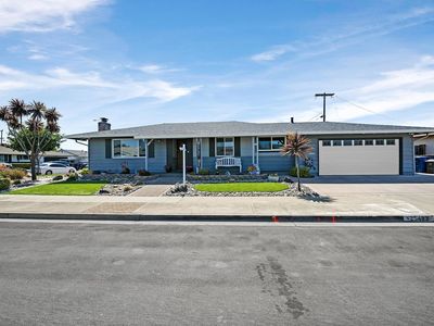 25483 Lindenwood Way