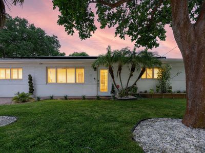 874 NW 2ND Avenue