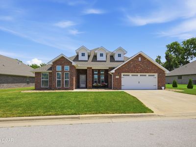 1003 McKenzie Cir