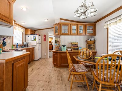 117 Colonial Village