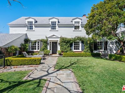 211 Barlock Ave