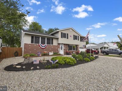 107 Boulder Lake Dr