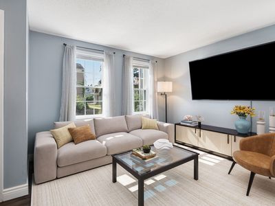 129 Lowell St APT 4