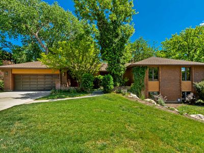 5126 Aztec Dr