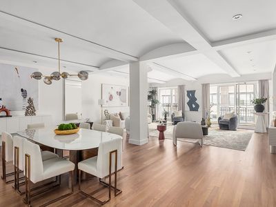 43 W 64th St #7A