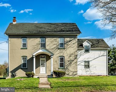 2190 E Buck Rd