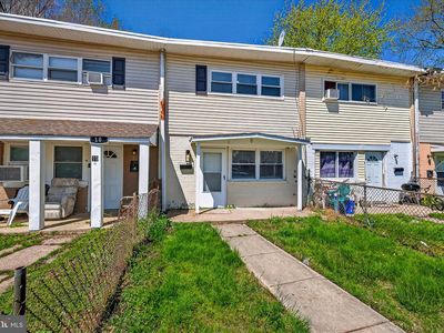 8 Thorn Ct