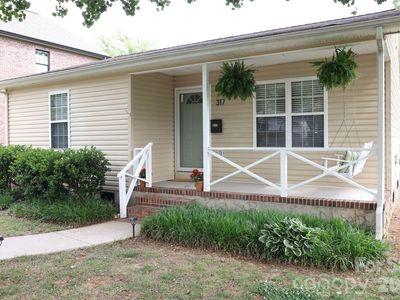 317 Devine Ave